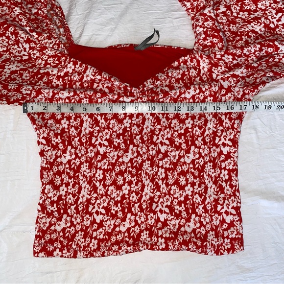 Anthropologie Red/white floral romantic Sweetheart Smock Bodice Sleeve Top sizeL - Picture 7 of 7